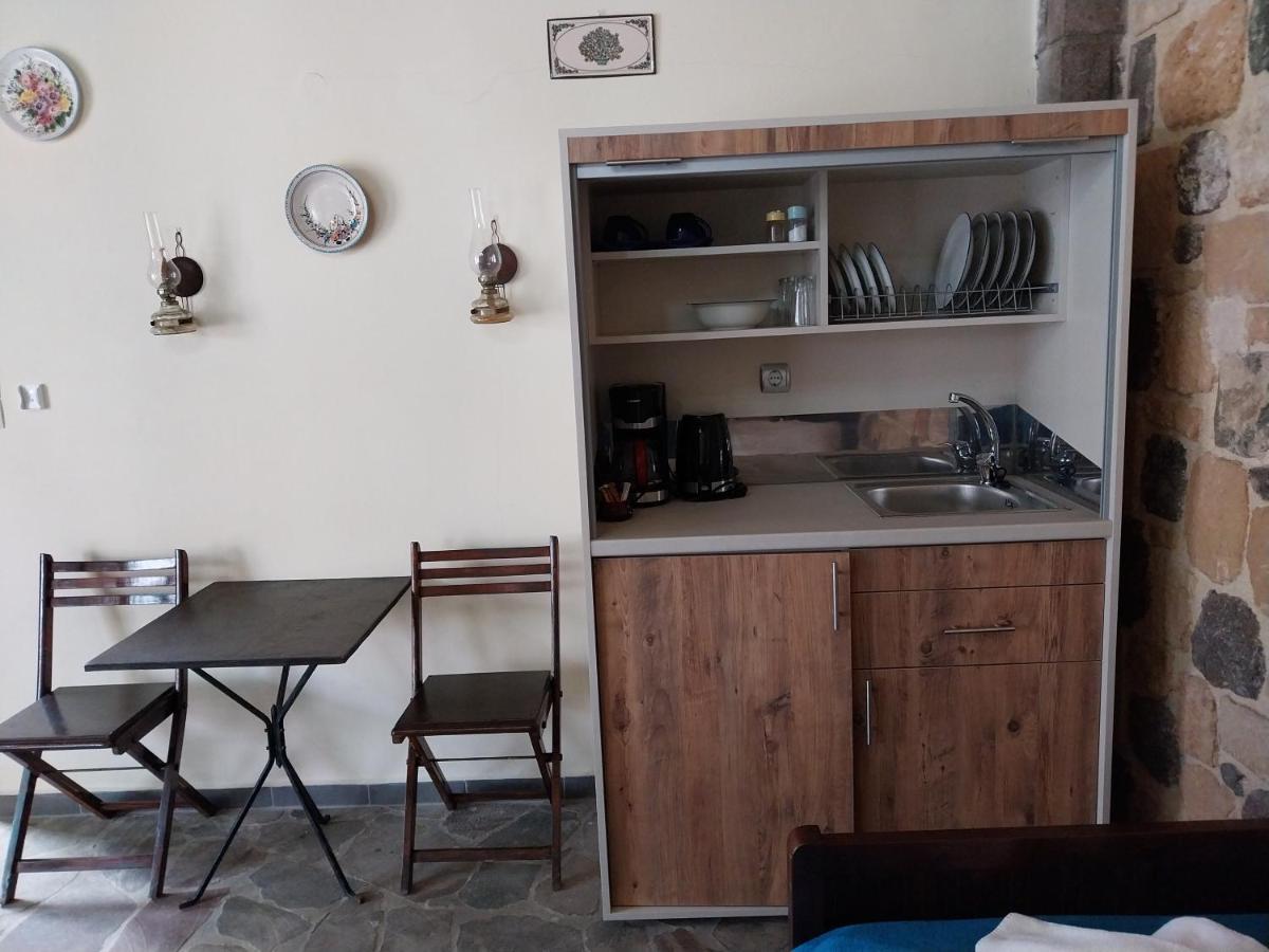 Ela Mesa Aparthotel Vathikoilon Exteriör bild